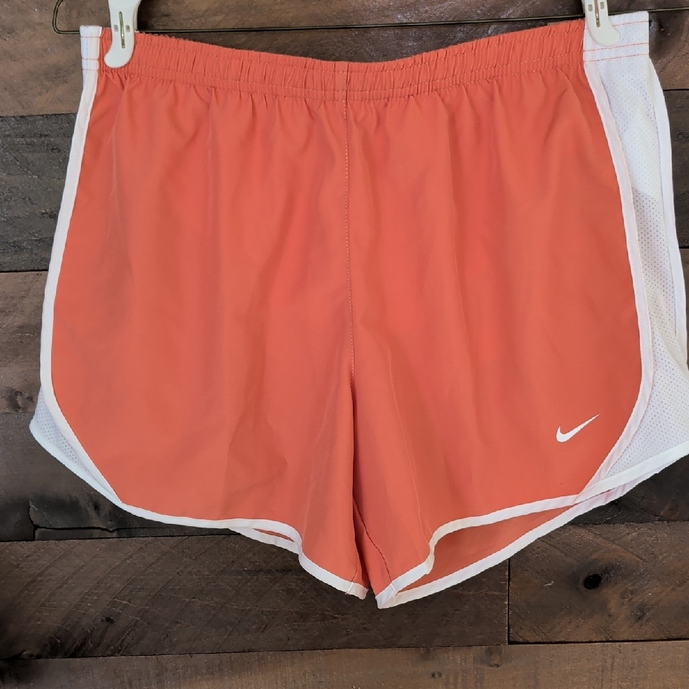 Nike Junior' s Coral Athletic Shorts XL